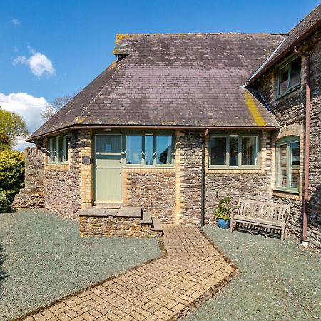 Вилла Old Engine House Noss Mayo Экстерьер фото
