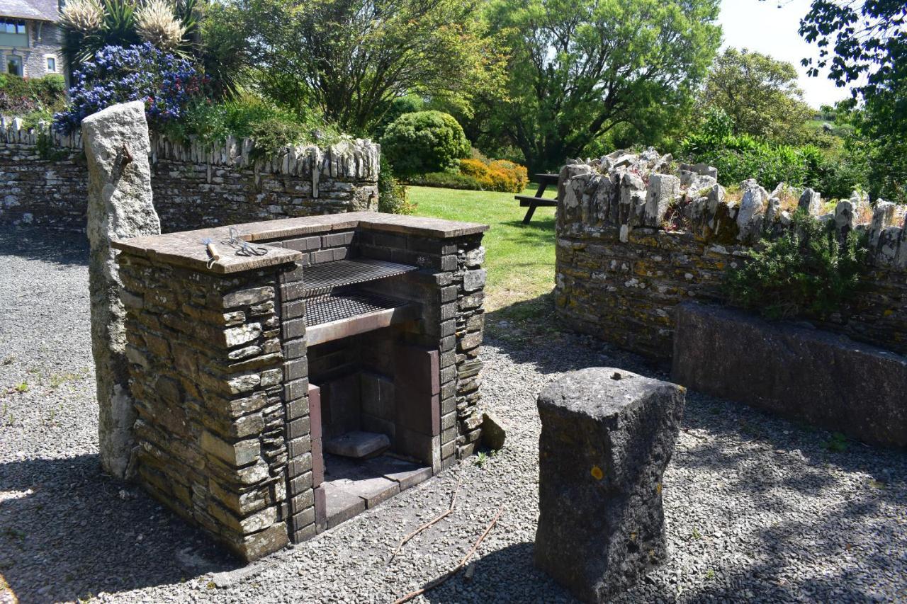 Вилла Old Engine House Noss Mayo Экстерьер фото